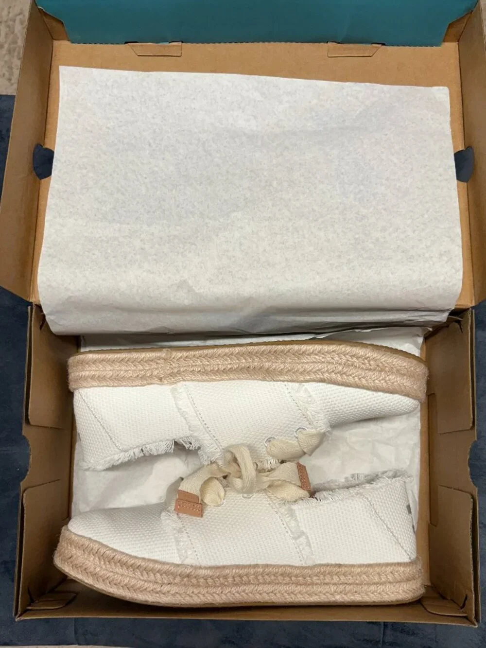 TOMS Carolina Lace Up